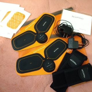 シックスパッド(SIXPAD)のシックスパッド　ボディフィット2　ジェルシート付　充電式/腹筋､ダイエットお勧め(エクササイズ用品)