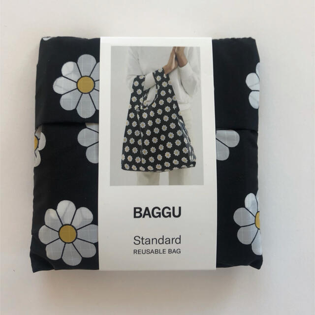 DEUXIEME CLASSE(ドゥーズィエムクラス)の【BAGGU】ブラック デイジー スタンダード Daisy バグー レディースのバッグ(エコバッグ)の商品写真