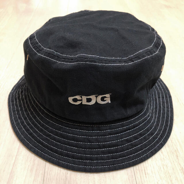 COMME des GARCONS(コムデギャルソン)の新作 新品 送料込 コムデギャルソン CDG バケットハット 帽子 メンズの帽子(ハット)の商品写真