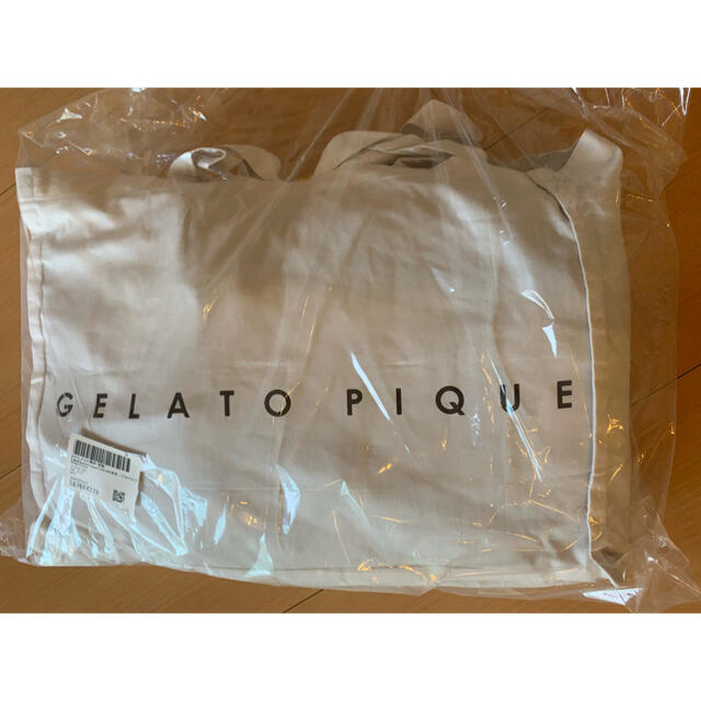 gelato pique(ジェラートピケ)の新品未使用　2021年 gelato pique プレミアム 福袋　ジェラピケ レディースのルームウェア/パジャマ(ルームウェア)の商品写真