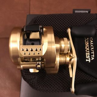 新品未使用】シマノ 21カルカッタコンクエスト101 左ハンドルの通販 by