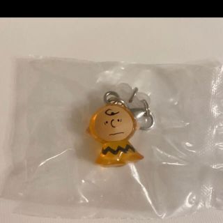 チャーリーブラウン　めじるしアクセサリー　PEANUTS ガチャ(キャラクターグッズ)