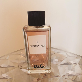 ディーアンドジー 香水の通販 33点 | D&Gのコスメ/美容を買うならラクマ