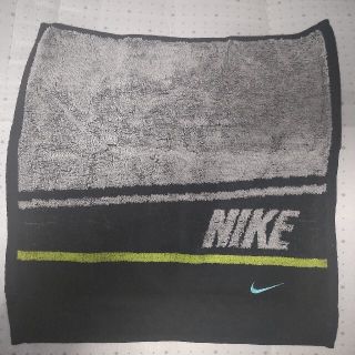 ナイキ(NIKE)の新品🎁ナイキ ハンドタオル NIKE スポーツタオル 綿100% ブラック 黒(タオル/バス用品)