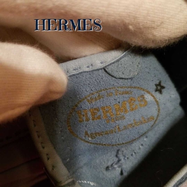 Hermes(エルメス)の未使用　レア　稀少　エルメス　手袋　レザー　マルジェラ期　水色　アシンメトリー レディースのファッション小物(手袋)の商品写真