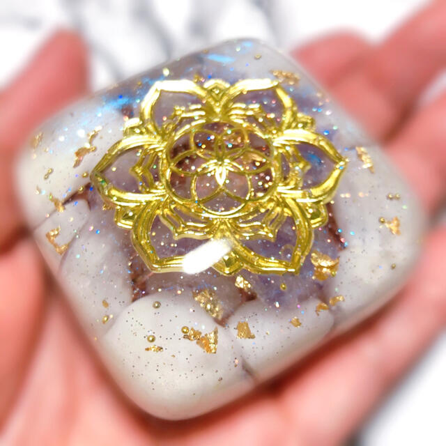 生命の花🏵パールオルゴナイト✨ 生命の花🏵パールオルゴナイト✨
