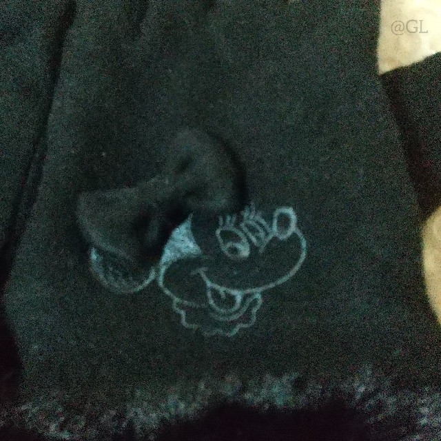 Disney(ディズニー)の【最終値下げ】ミニー　手袋　黒　ディズニーストア レディースのファッション小物(手袋)の商品写真
