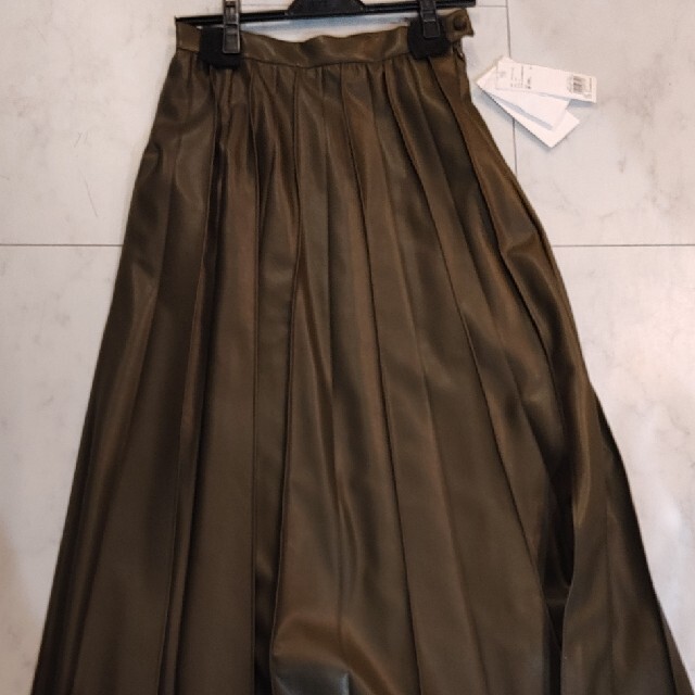 FRAY I.D(フレイアイディー)のFRAY I.D　フェイクレザースカート レディースのスカート(ロングスカート)の商品写真