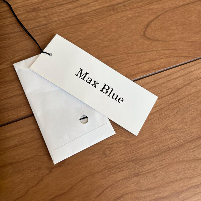 URBAN RESEARCH DOORS(アーバンリサーチドアーズ)の【新品タグ付】Max blue リーフ柄フレアスカート レディースのスカート(ひざ丈スカート)の商品写真