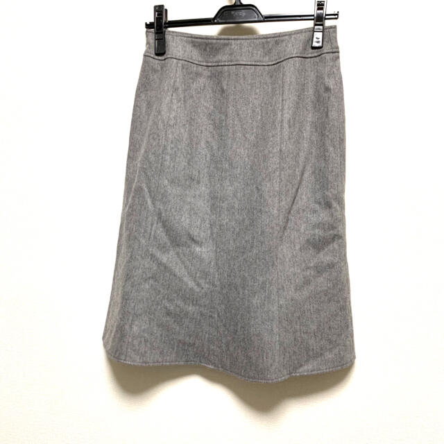 ef-de(エフデ)のエフデ　セミタイトスカート　ウールスカート　グレー　通勤　きれいめ　透けない レディースのスカート(ひざ丈スカート)の商品写真