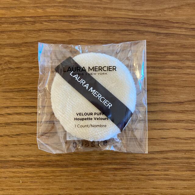 laura mercier(ローラメルシエ)の【新品】LAURA MERCIER パフ コスメ/美容のメイク道具/ケアグッズ(パフ・スポンジ)の商品写真