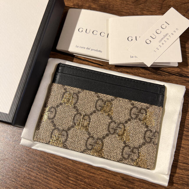 Gucci(グッチ)の【付属品あり】GUCCI GGスプリーム 蜂 カードケース レディースのファッション小物(財布)の商品写真