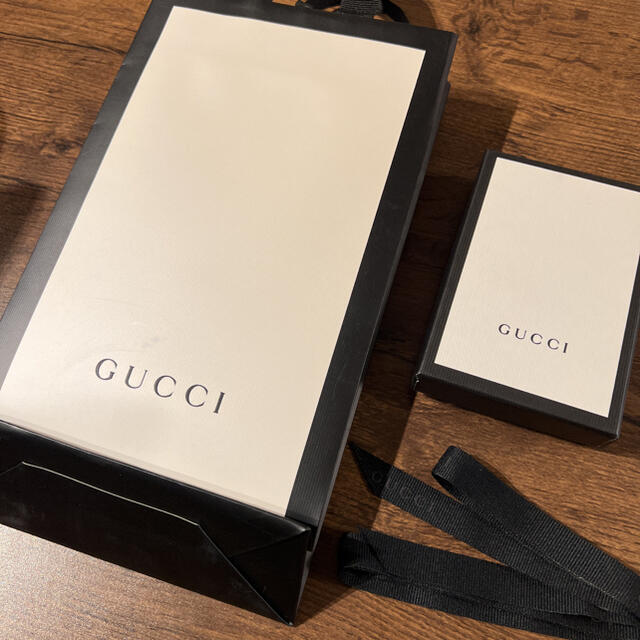 Gucci(グッチ)の【付属品あり】GUCCI GGスプリーム 蜂 カードケース レディースのファッション小物(財布)の商品写真