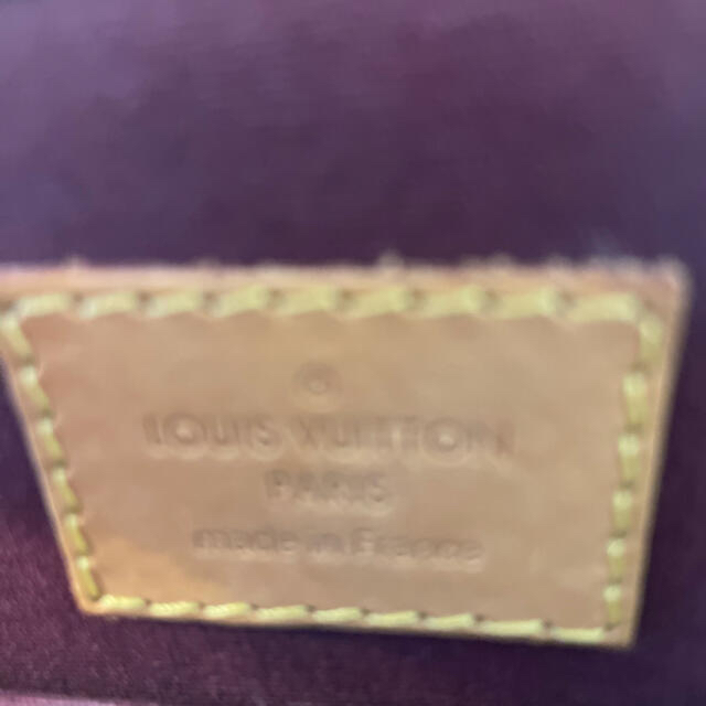 LOUIS VUITTON(ルイヴィトン)のルイヴィトン　ヴェルニ　シャーウッド ルージュフォーヴィスト レディースのバッグ(ハンドバッグ)の商品写真