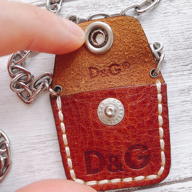 D&G(ディーアンドジー)の新品★未使用★D&G★レザーコインポケット★ネックレス メンズのアクセサリー(ネックレス)の商品写真