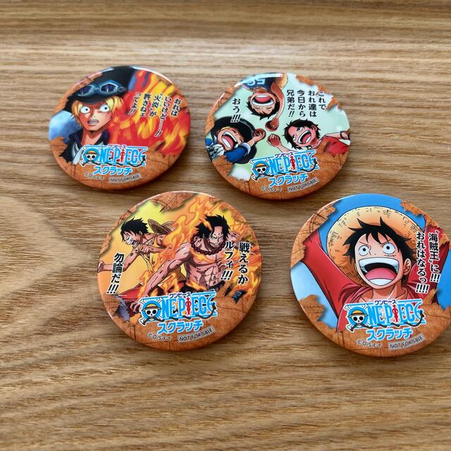 【新品未使用】ONE PIECE × menu 缶バッジ　ワンピース　4個セット