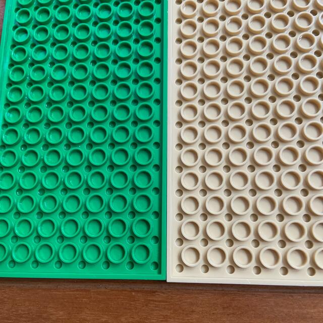 Lego(レゴ)のLEGO プレート 16×8 2枚 エンタメ/ホビーのおもちゃ/ぬいぐるみ(その他)の商品写真