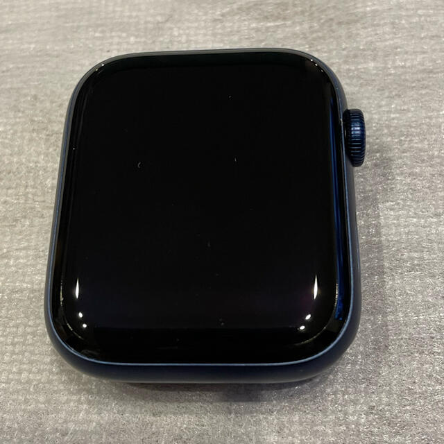 Apple Watch(アップルウォッチ)の美品 アップルウォッチ シリーズ6 44mm GPS ブルーアルミニウムケース メンズの時計(腕時計(デジタル))の商品写真