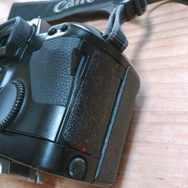 Canon キヤノン　EOS-1N 一眼レフフィルムカメラ スマホ/家電/カメラのカメラ(フィルムカメラ)の商品写真