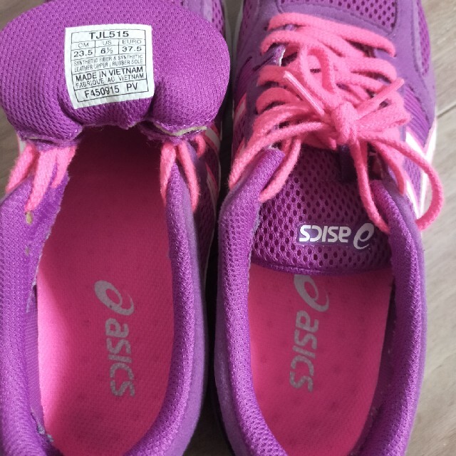 asics(アシックス)の[中古]ASICS 23.5cm ランニングシューズ レディースの靴/シューズ(スニーカー)の商品写真