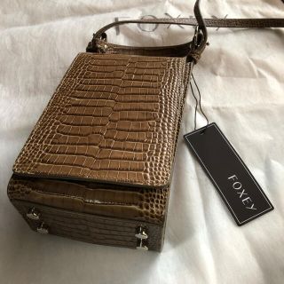 フォクシー(FOXEY)のジャスミンティー様　未使用　FOXEY バッグ(ショルダーバッグ)