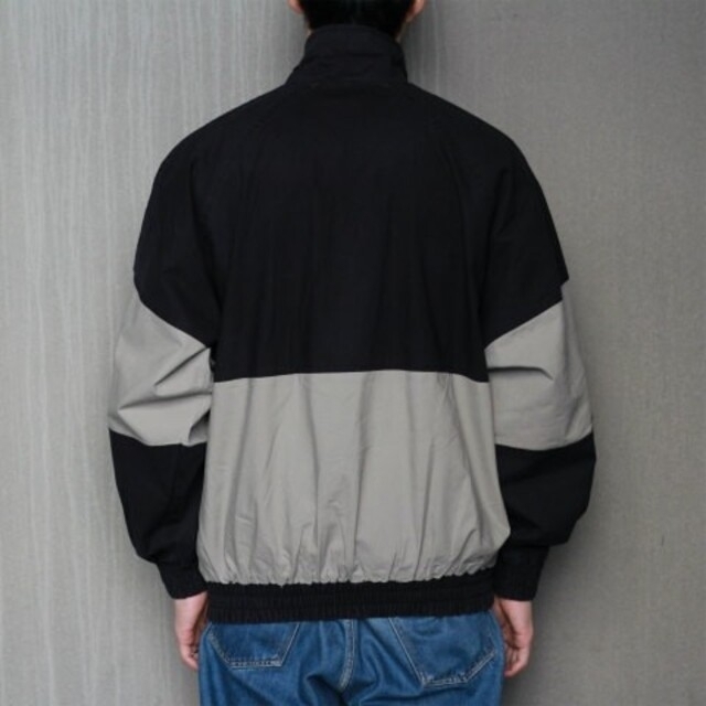 1LDK SELECT(ワンエルディーケーセレクト)の700FILL Earth Logo 2-Tone Warm-Up Jacket メンズのジャケット/アウター(ブルゾン)の商品写真