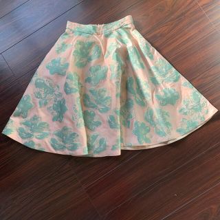 アンドクチュール(And Couture)の花柄スカート フレアスカート(ひざ丈スカート)