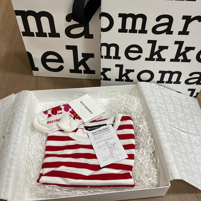 marimekko(マリメッコ)のマリメッコ　marimekko ロンT 靴下　セット キッズ/ベビー/マタニティのベビー服(~85cm)(Ｔシャツ)の商品写真