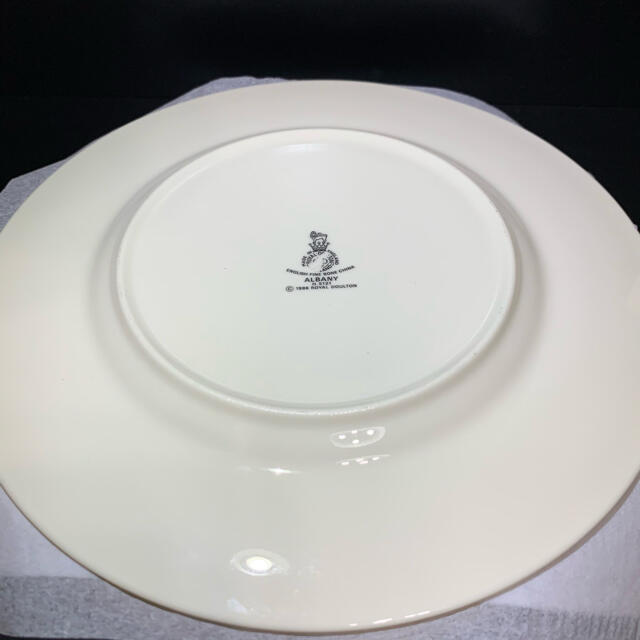 Royal Doulton(ロイヤルドルトン)の【 ROYAL DOULTON 】プレート 5枚 スクラッチ有（2級品） インテリア/住まい/日用品のキッチン/食器(食器)の商品写真