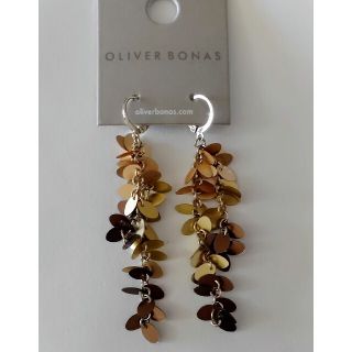 オリバーボーナス(Oliver Bonas)のOLIVER BONASハンドメイドピアス(ピアス)