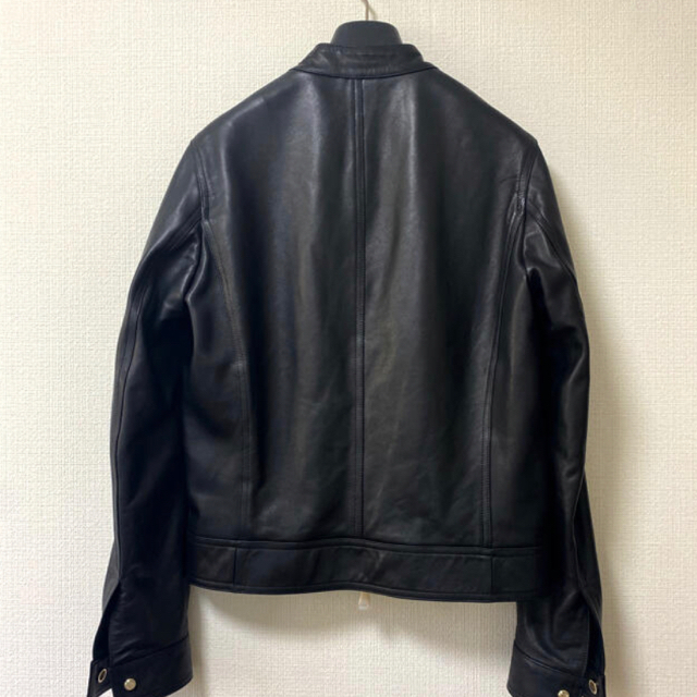 EMMETI JURI ゴールド NEROブラック　新品未使用 メンズのジャケット/アウター(ライダースジャケット)の商品写真