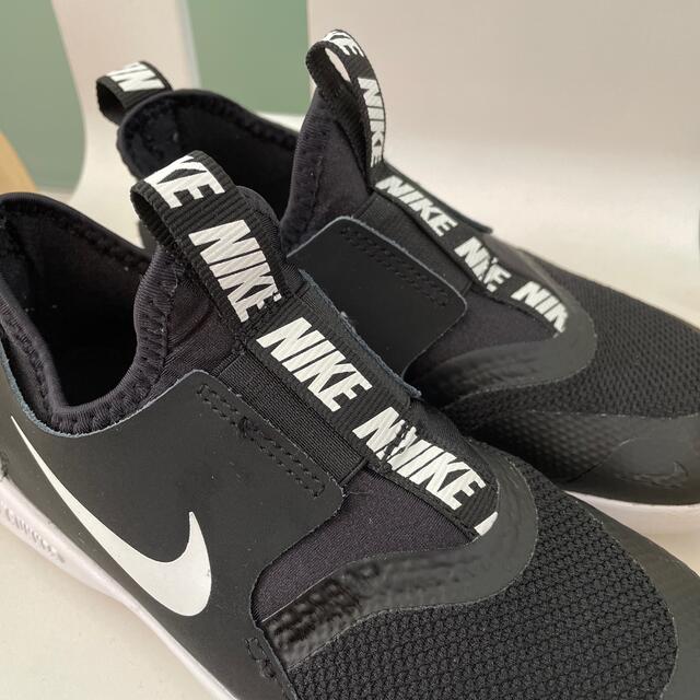 NIKE(ナイキ)のナイキ　NIKE フレックスランナー 18.5cm キッズ/ベビー/マタニティのキッズ靴/シューズ(15cm~)(スニーカー)の商品写真