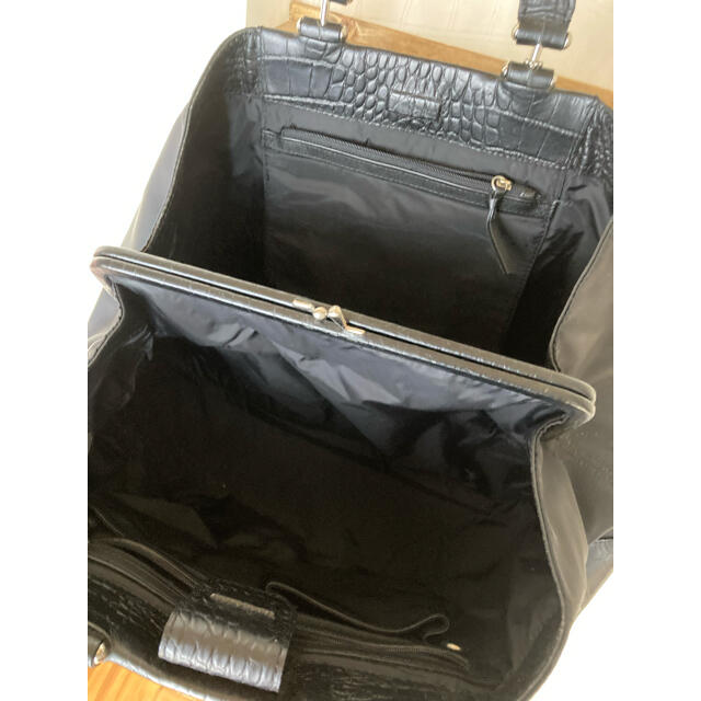 DKNY(ダナキャランニューヨーク)のsakura様専用　DKNY  大容量　レザー　型押し　ナイロン  バッグ レディースのバッグ(ハンドバッグ)の商品写真