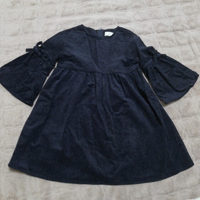 ZARA KIDS(ザラキッズ)のzara  116cm　コーデュロイ　ネイビーワンピース キッズ/ベビー/マタニティのキッズ服女の子用(90cm~)(ワンピース)の商品写真