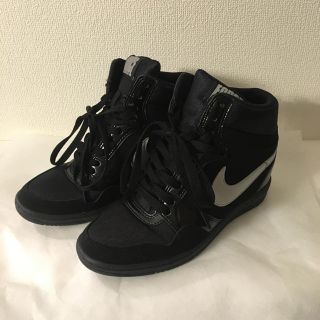 ナイキ(NIKE)の美品NIKEウィメンズ フォース スカイハイ(スニーカー)