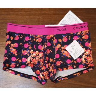 カルバンクライン(Calvin Klein)のカルバンクライン　新品　メンズ　ボクサーパンツ(フラワー/ピンクS)(ボクサーパンツ)