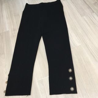 ザラ(ZARA)のZARA ニットパンツ（パールボタン）(カジュアルパンツ)