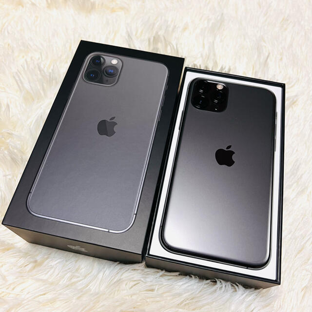 iPhone 11 Pro スペースグレイ 256GB ドコモ 美品 新品・国内正規品
