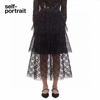 セルフポートレイト(SELF PORTRAIT)の❤️ •正規品Selfportrait21秋新作新品タグ付き★黒ロングスカート(ロングスカート)