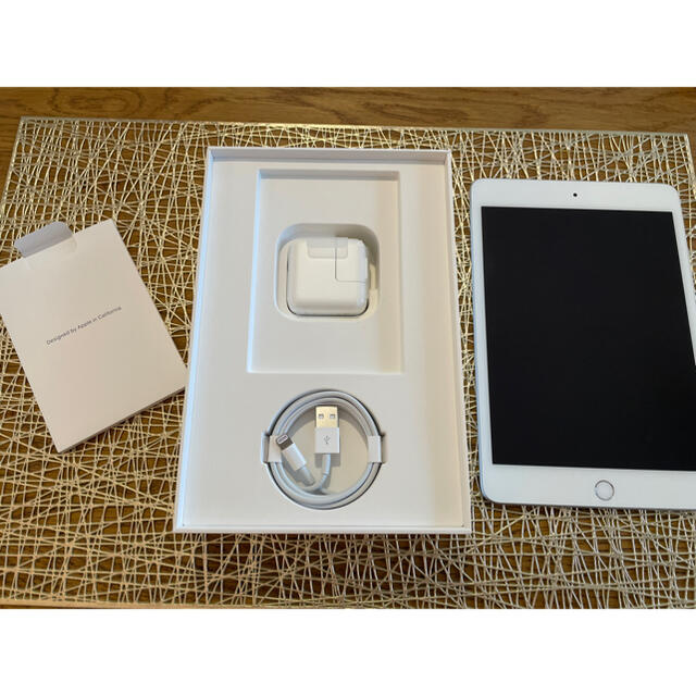 iPad mini第5世代 64GB シルバー iPad mini第5世代 64GB シルバー