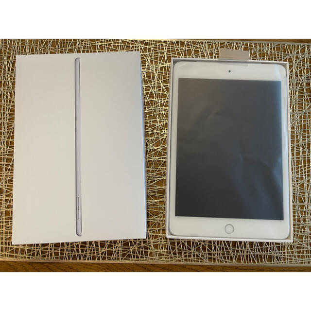 iPad mini第5世代 64GB シルバー iPad mini第5世代 64GB シルバー