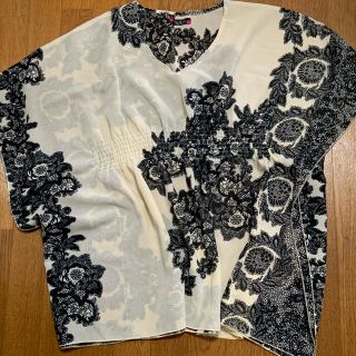 ＊夏物処分中＊美品　本場インド服　半袖カットソー(カットソー(半袖/袖なし))