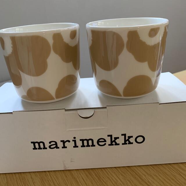 marimekko(マリメッコ)の未使用　marimekko UNIKKO ウニッコ ラテマグ  ベージュ　２個 インテリア/住まい/日用品のキッチン/食器(グラス/カップ)の商品写真