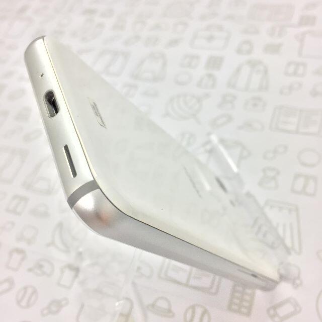 AQUOS(アクオス)の【B】701SH/AQUOS R compact/353476091221254 スマホ/家電/カメラのスマートフォン/携帯電話(スマートフォン本体)の商品写真