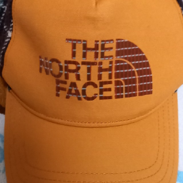 THE NORTH FACE(ザノースフェイス)の【専用！】THE  NORTH  FACE　帽子(黄土色？) メンズの帽子(キャップ)の商品写真