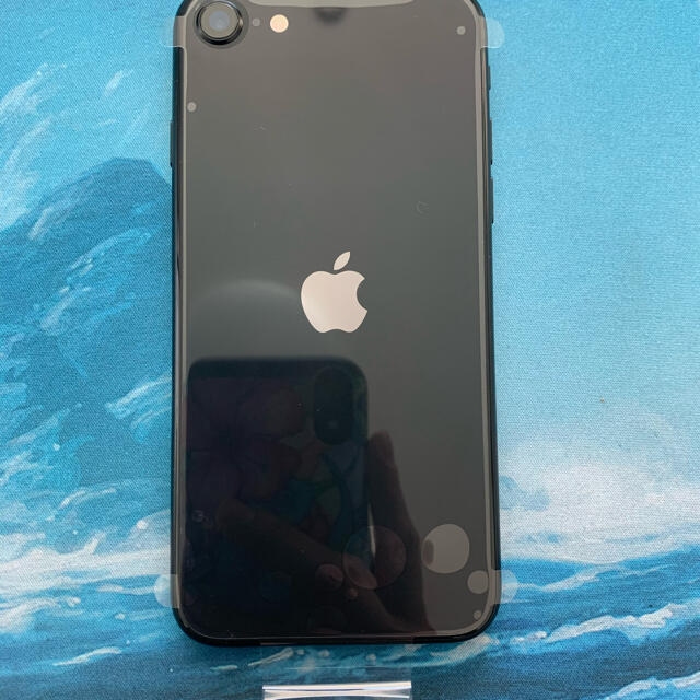 Apple 64GB ブラック SIMロック解除済みの通販 by こば's shop｜アップルならラクマ - iPhone SE 第2世代 大特価定番
