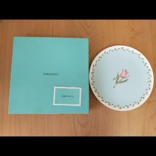 ティファニー(Tiffany & Co.)のtoko様専用　ティファニー　ピンクチューリップ　皿　未使用(食器)