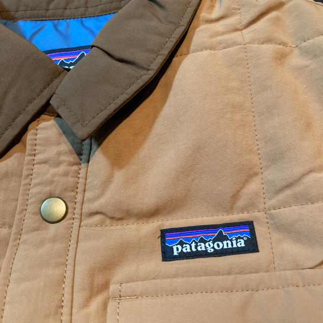 patagonia(パタゴニア)の未使用✳️パタゴニア キルトジャンパー boy'sXL 女性S レディースのジャケット/アウター(ブルゾン)の商品写真