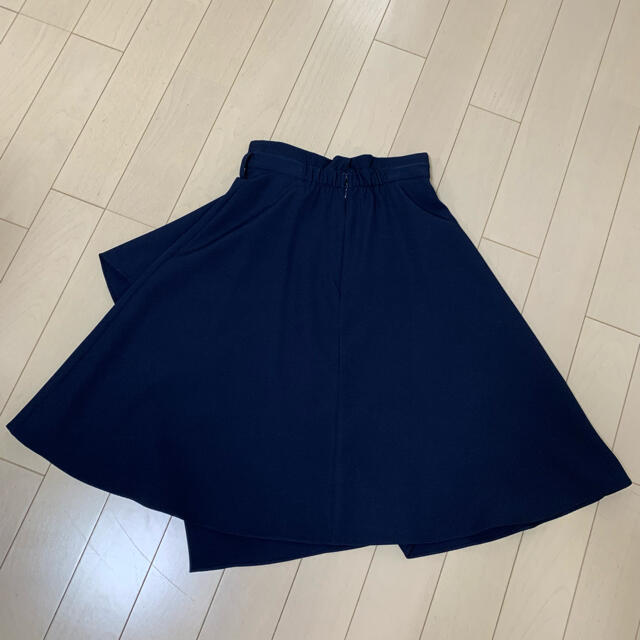 Fabulous Angela(ファビュラスアンジェラ)の紺のフレアスカート　ベルト付 レディースのスカート(ロングスカート)の商品写真