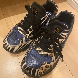 アディダス(adidas)のadidas スニーカー(スニーカー)